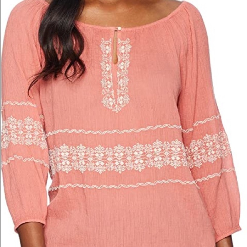 New with tags, purchased on here!  Like the shirt but it’s way too big!